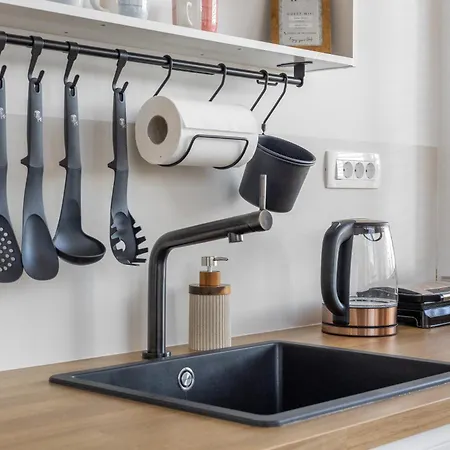 Brand New * ماكارسكا